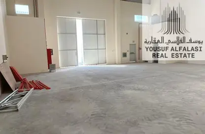 Warehouse - Studio - 2 Bathrooms for rent in Umm Al Thuoob - Umm Al Quwain