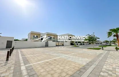 دوبلكس - 4 غرف نوم - 5 حمامات للايجار في اسبنس - فدان ياس - جزيرة ياس - أبوظبي