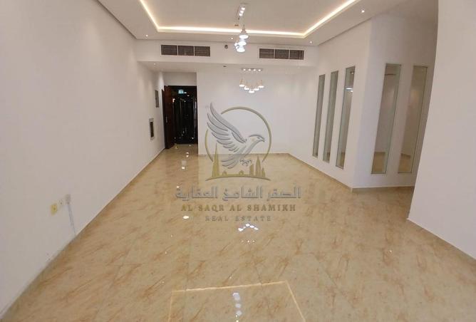 124729189 - Property Image 3