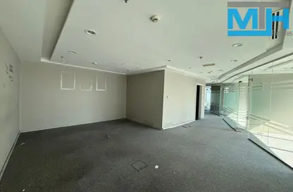 مكتب - 1 حمام للايجار في برج ريجال - الخليج التجاري - دبي