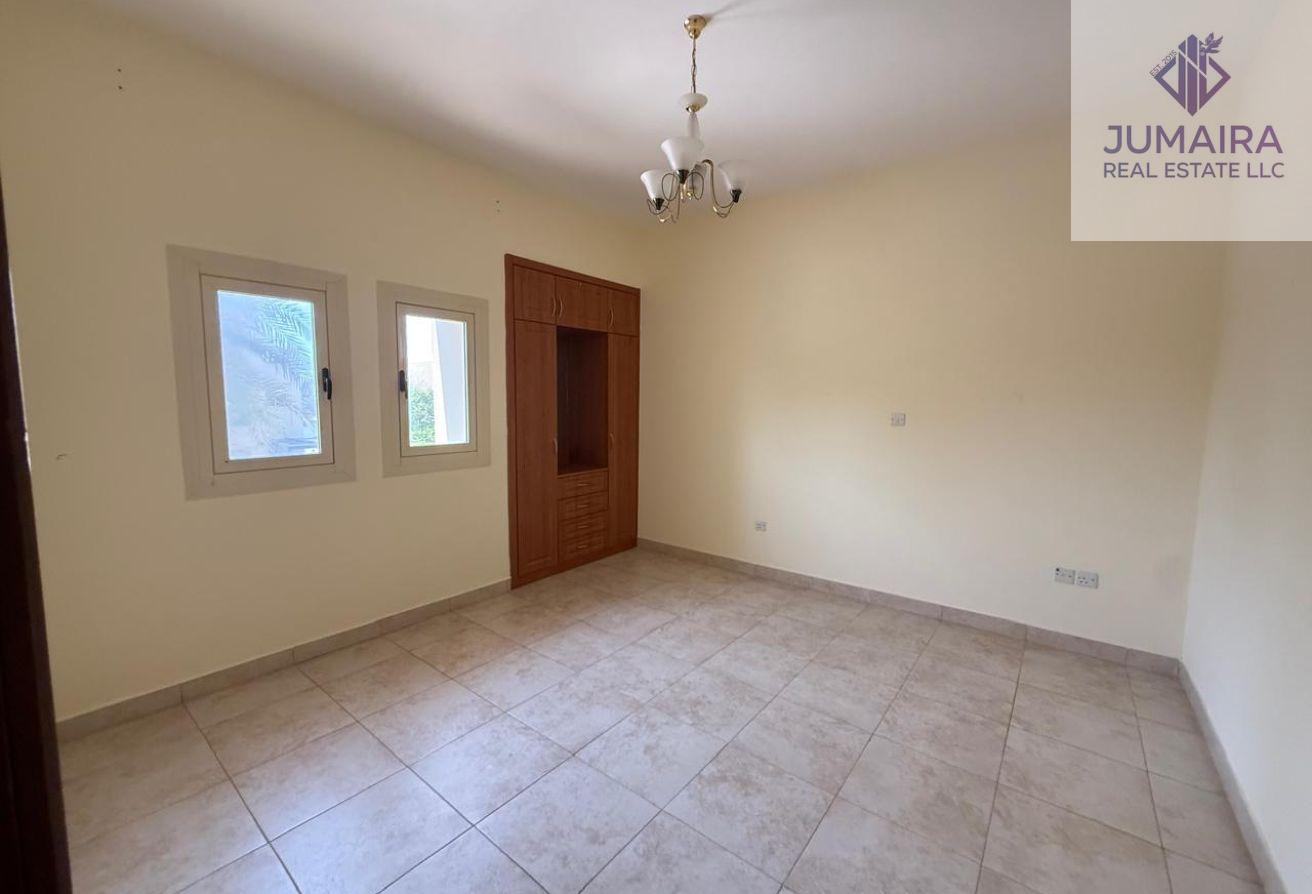 Spacious Duplex I Bright I Stunning Golf View .