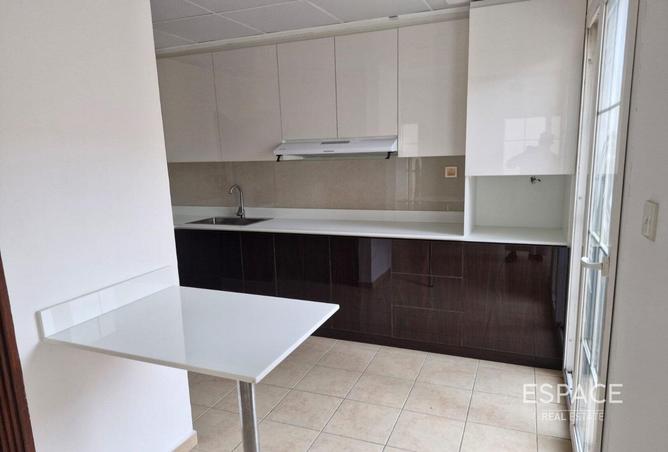 74242130 - صورة العقار 3