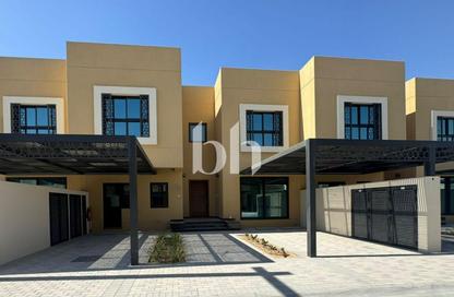 تاون هاوس - 4 غرف نوم - 5 حمامات للبيع في مدينة الشارقة المستدامة - الشارقة