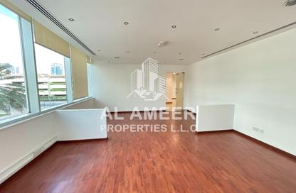Office Space - Studio - 1 Bathroom for rent in Emaar Business Park Building 2 - Emaar Business Park - Sheikh Zayed Road - Dubai