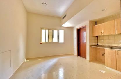 Apartment - Studio - 1 for rent in Muwailih Building - Muwaileh - Sharjah Apartment - Studio - 1 for rent in Muwailih Building - Muwaileh - Sharjah