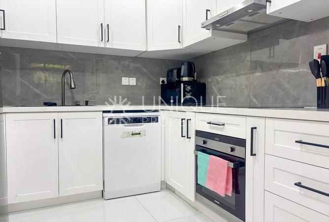 94003090 - Property Image 2