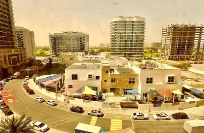 شقة - غرفة نوم - 2 حمامات للايجار في طراز عربي - مساكن القناه المائية - مدينة دبي الرياضية - دبي شقة - غرفة نوم - 2 حمامات للايجار في طراز عربي - مساكن القناه المائية - مدينة دبي الرياضية - دبي