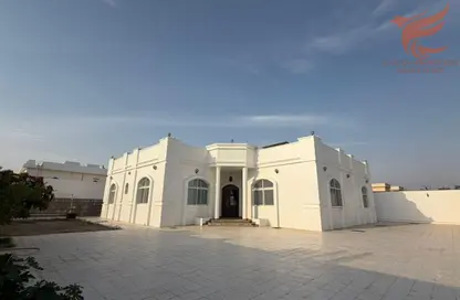 Villa - 4 Bedrooms - 6 Bathrooms for rent in Al Riffa - Ras Al Khaimah