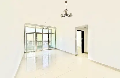 Apartment - 1 Bedroom - 2 Bathrooms for rent in New Al Taawun Road - Al Taawun - Sharjah