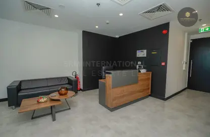 مكتب - غرفة نوم - 1 حمام للايجار في بايز ووتر - الخليج التجاري - دبي