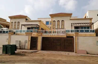 فيلا - 5 غرف نوم - 6 حمامات للبيع في 3 المويهات - المويهات - عجمان