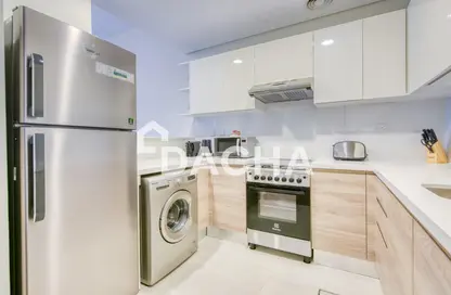 Apartment - 1 Bedroom - 2 Bathrooms for sale in SOL Bay - Business Bay - Dubai