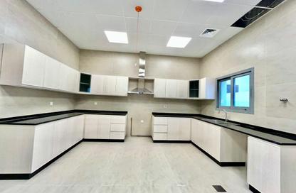 Villa - 5 Bedrooms - 7 Bathrooms for rent in Hoshi - Al Badie - Sharjah