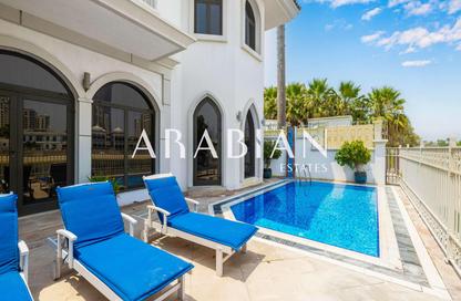 Villa - 5 - 6 for rent in Garden Homes Frond O - Garden Homes - Palm Jumeirah - Dubai