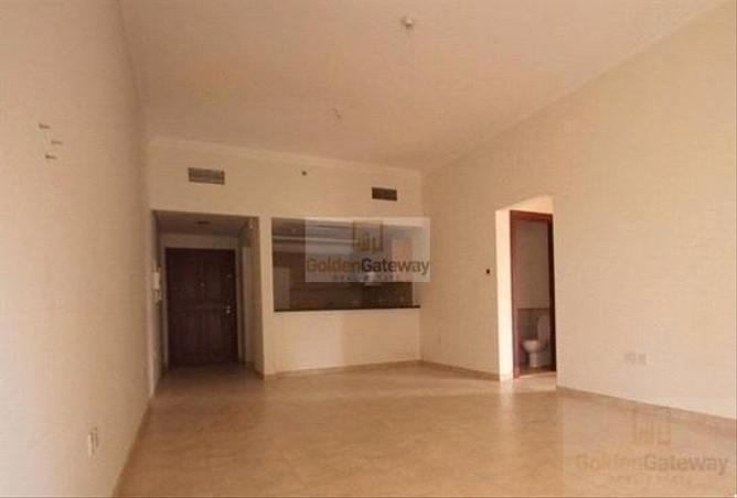 74234689 - Property Image 3