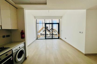 Apartment - 2 Bedrooms - 2 Bathrooms for rent in Azizi Riviera 40 - Azizi Riviera - Meydan One - Meydan - Dubai