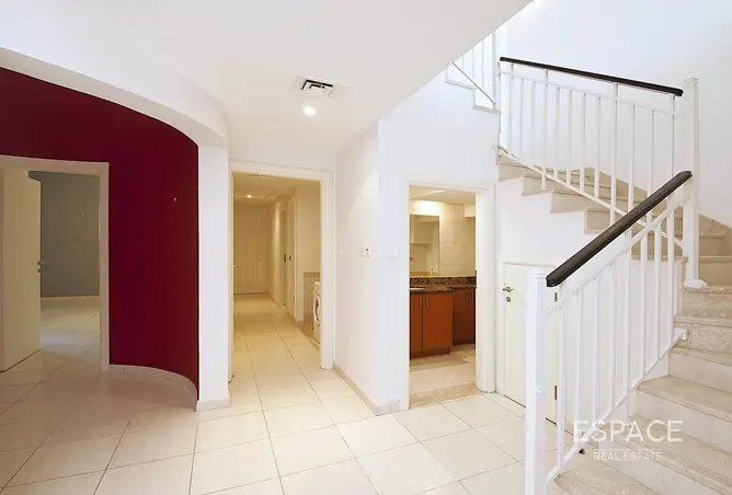 151893037 - Property Image 2