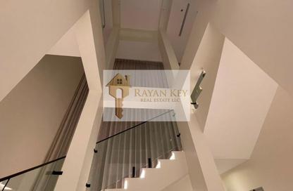 Villa - 4 - 5 for rent in Al Aweer 1 - Al Aweer - Dubai