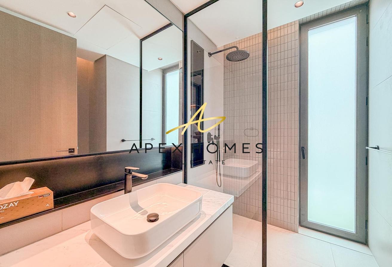 Private Pool | Upgraded | Vacant Now photo 19