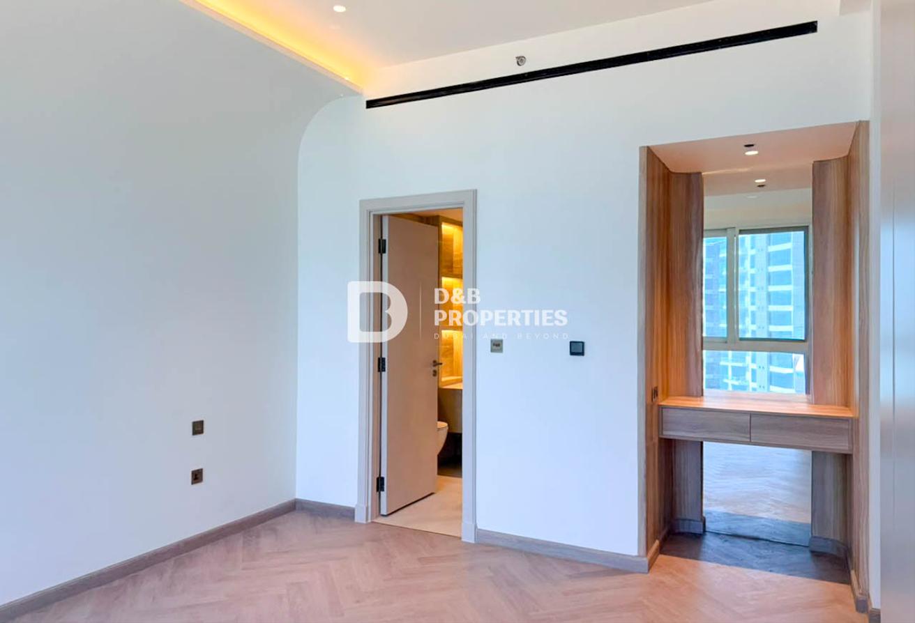 Upgraded Type C | Yacht Marina View | Maids Room photo 12