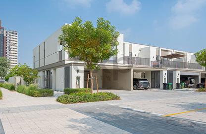 Townhouse - 4 - 4 for rent in Aura Gardens - Tilal Al Ghaf - Dubai