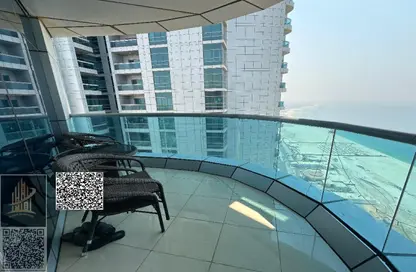 شقة - 2 غرف نوم - 3 حمامات للبيع في برج الكورنيش - طريق كورنيش عجمان - عجمان