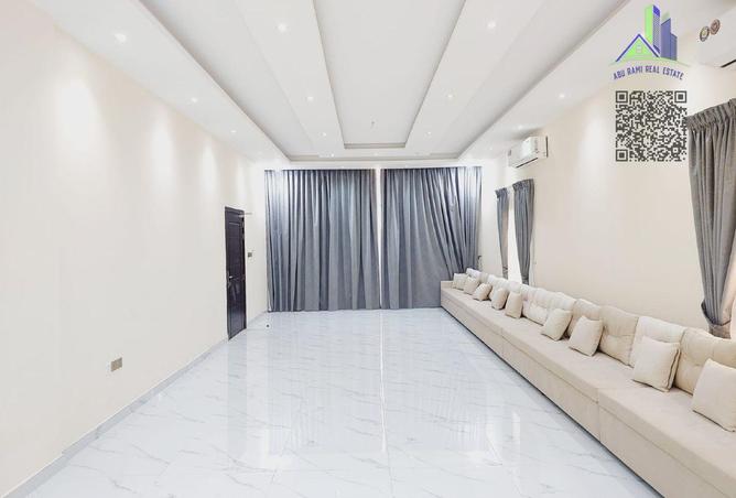 61667925 - Property Image 3