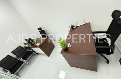 Office Space - Studio - 1 Bathroom for rent in Red Avenue - Al Garhoud - Dubai