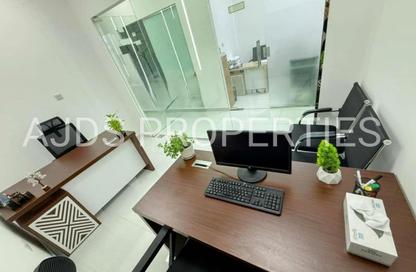 Office Space - Studio - 1 Bathroom for rent in Red Avenue - Al Garhoud - Dubai