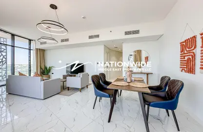 Apartment - 2 Bedrooms - 3 Bathrooms for rent in The Gate - Masdar City - Abu Dhabi