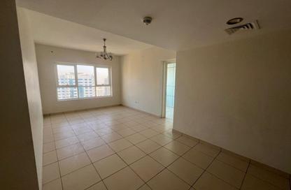 Apartment - 3 Bedrooms - 4 Bathrooms for rent in Al Khan Corniche - Al Khan - Sharjah
