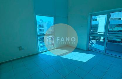 شقة - 2 غرف نوم - 2 حمامات للايجار في مبنى منخول - المنخول - بر دبي - دبي