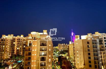 Apartment - 3 Bedrooms - 4 Bathrooms for rent in Al Jazi - Madinat Jumeirah Living - Umm Suqeim - Dubai