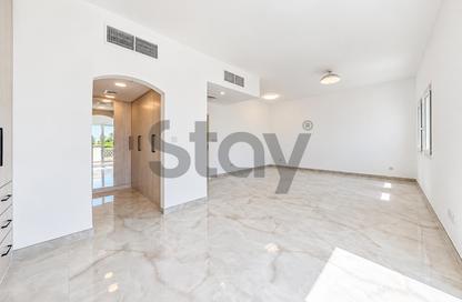 Villa - 6 - 5 for rent in Meadows 9 - Meadows - Dubai