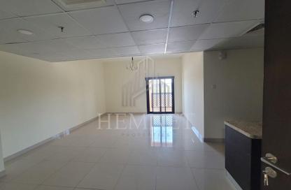Apartment - 2 Bedrooms - 2 Bathrooms for rent in Hala Building Al Jaddaf - Culture Village - Dubai