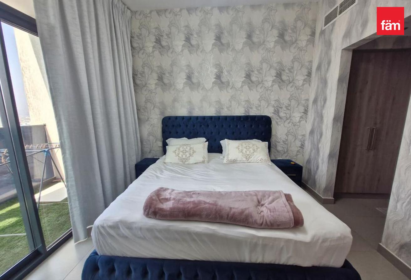 Fully Furnished | Close To Park | High Floor photo 7