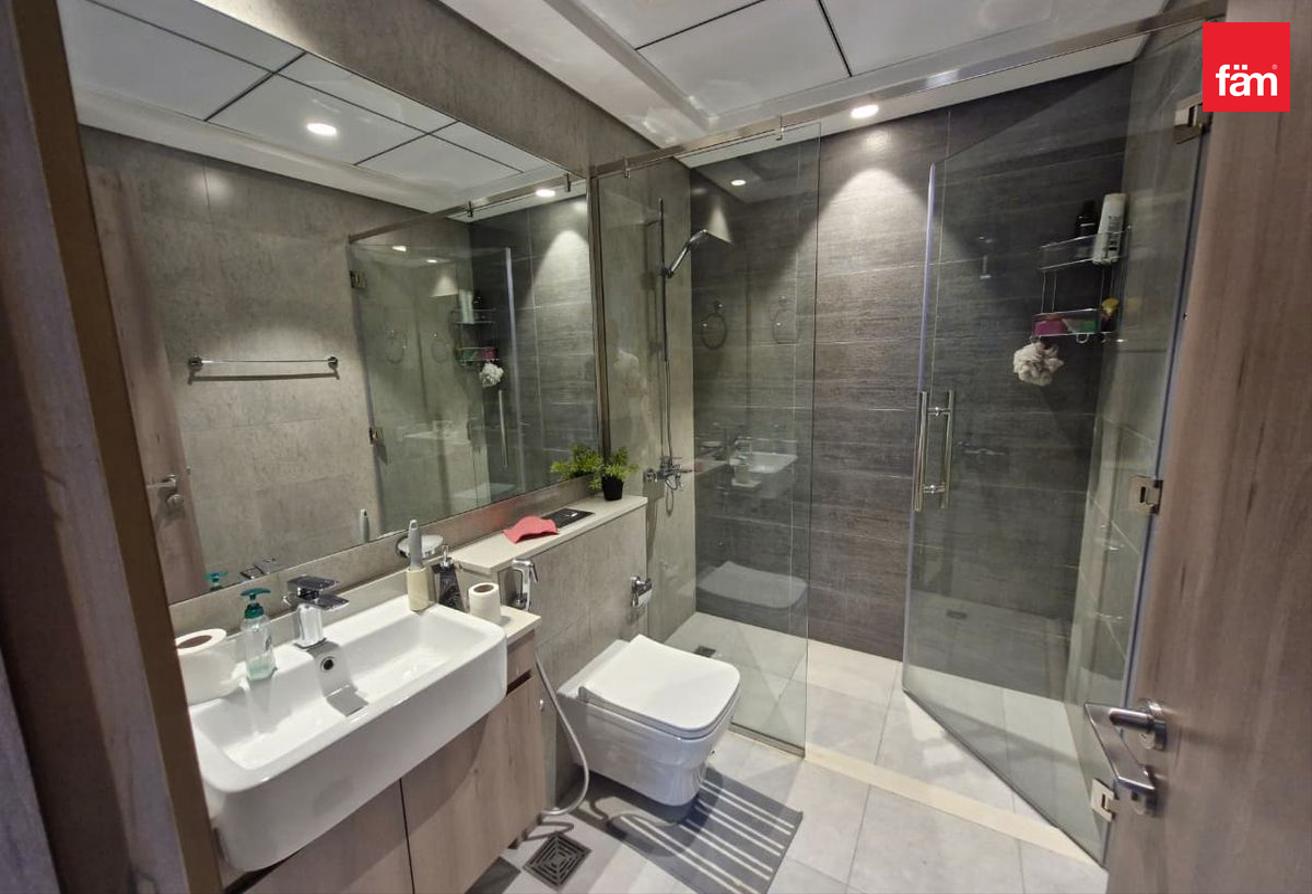 Fully Furnished | Close To Park | High Floor photo 8