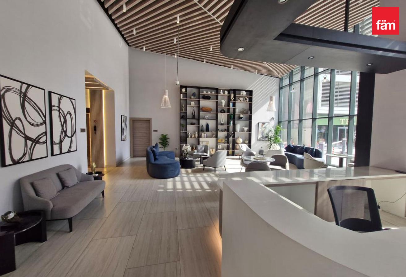 Fully Furnished | Close To Park | High Floor photo 10