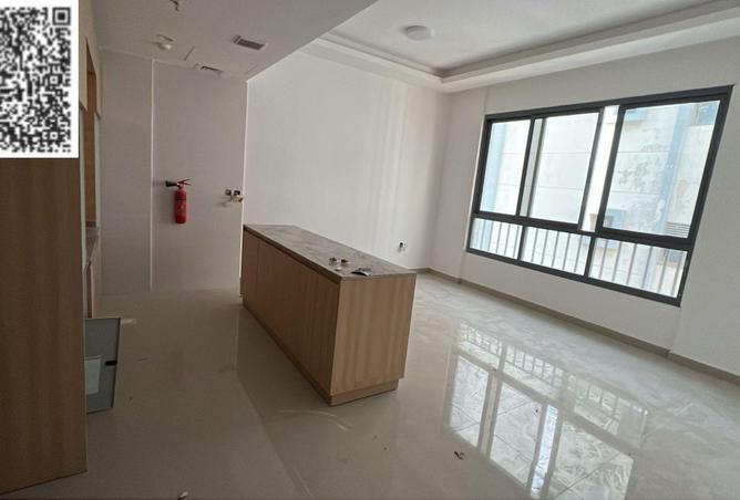 75016196 - Property Image 2