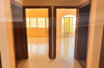 Apartment - 2 Bedrooms - 2 Bathrooms for rent in Al Rumailah building - Al Rumailah 2 - Al Rumaila - Ajman