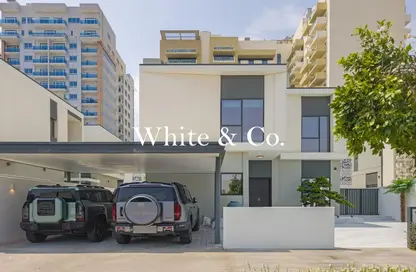 Villa - 4 Bedrooms - 6 Bathrooms for sale in West Village - Al Furjan - Dubai