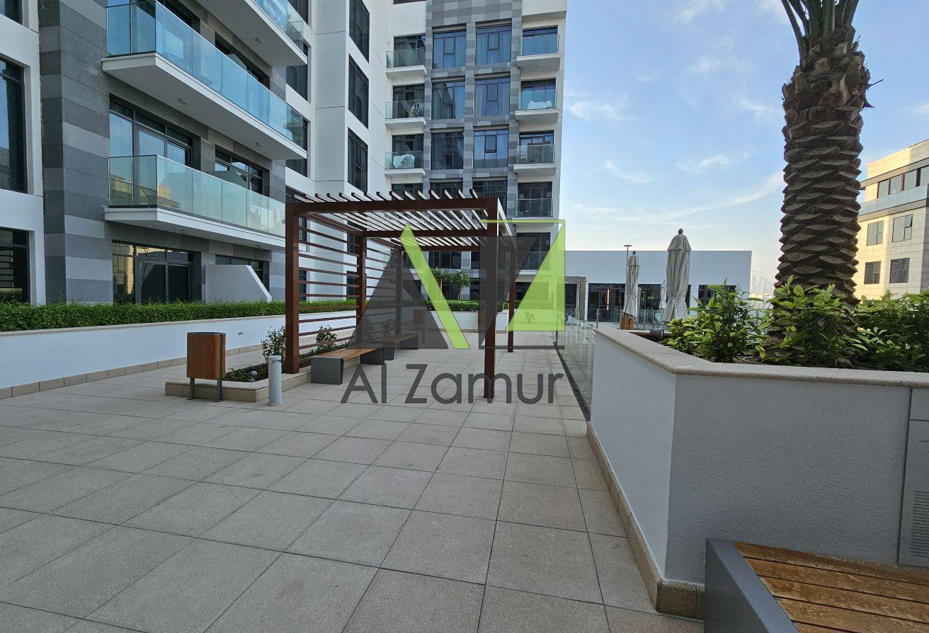 LAVISH 2BR | FITTED KITCHEN | AMAZING POOL VIEW photo 14