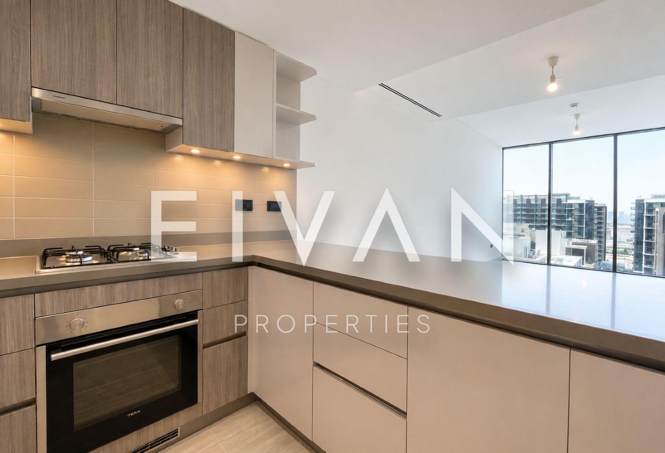 City & Courtyard View | Spacious Unit + Balcony photo 6