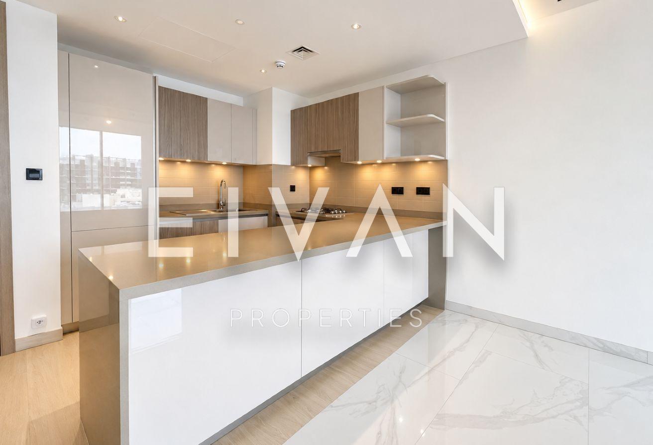 City & Courtyard View | Spacious Unit + Balcony photo 5