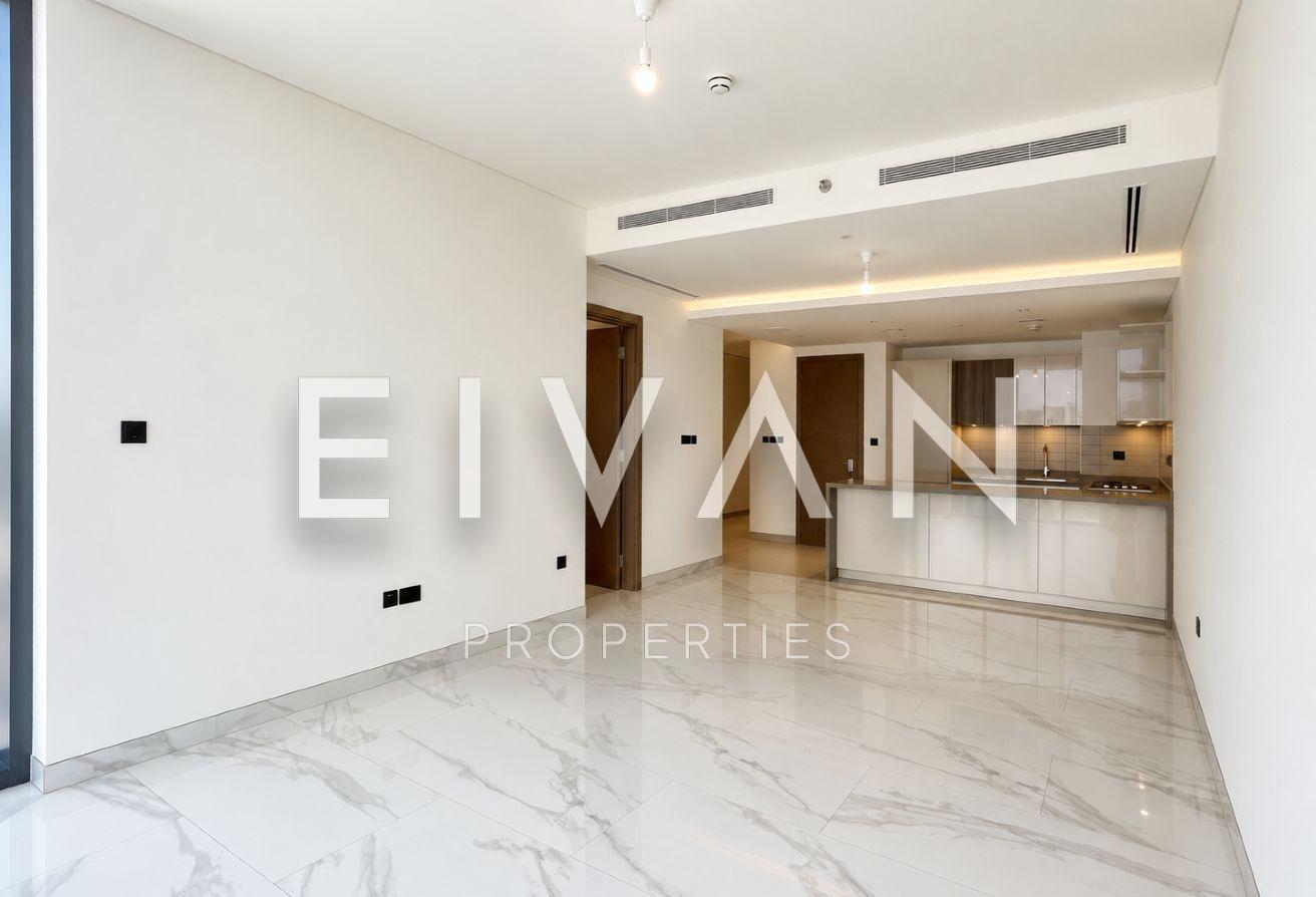City & Courtyard View | Spacious Unit + Balcony photo 3