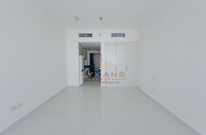 Apartment - Studio - 1 Bathroom for rent in Carson B - Carson - Damac Hills - Dubai