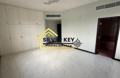 Apartment - 4 - 5 for rent in Al Majaz 1 - Al Majaz - Sharjah Apartment - 4 - 5 for rent in Al Majaz 1 - Al Majaz - Sharjah