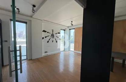 Office Space - Studio - 1 Bathroom for rent in The Loft Office 1 - The Loft Offices - Dubai Media City - Dubai