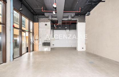 Shop - Studio for rent in Dar Al Hai Building - Al Souk Al Kabeer - Bur Dubai - Dubai