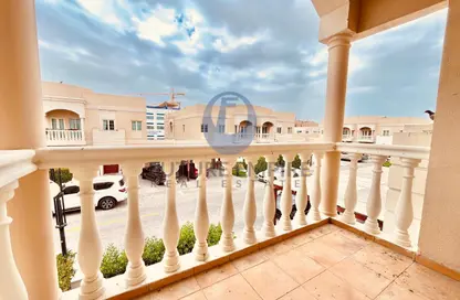 فيلا - 3 غرف نوم - 4 حمامات للايجار في فيلات القرهود - منطقة القرهود - دبي